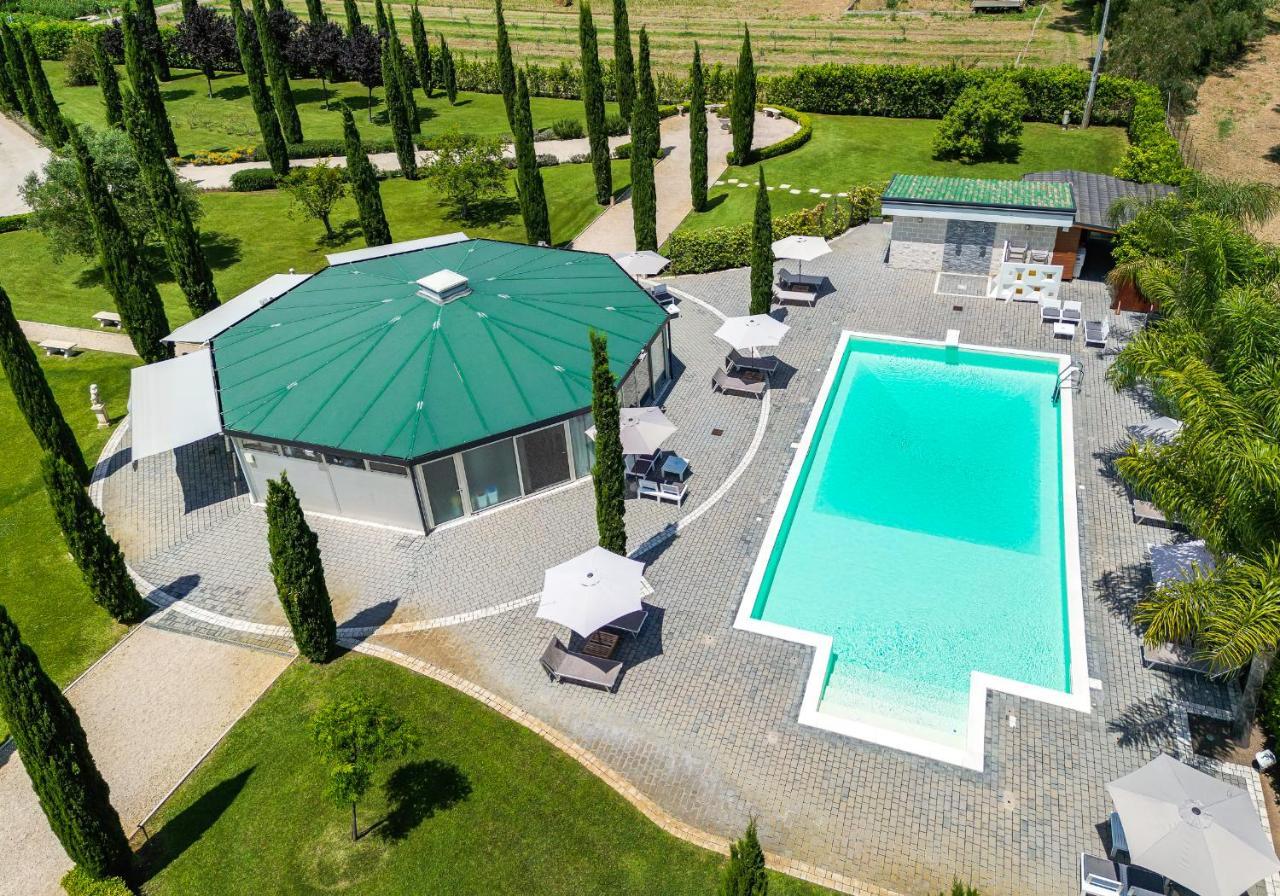 Casale Delle Ronde B&B Латина Экстерьер фото